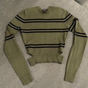 Guess thin army green sweater